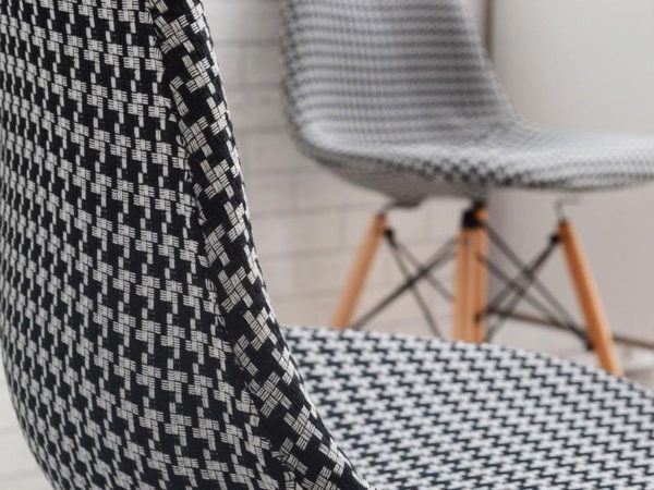 Chaise PATCHWORK NOIR⚪⚫🔵🟣 – Image 2